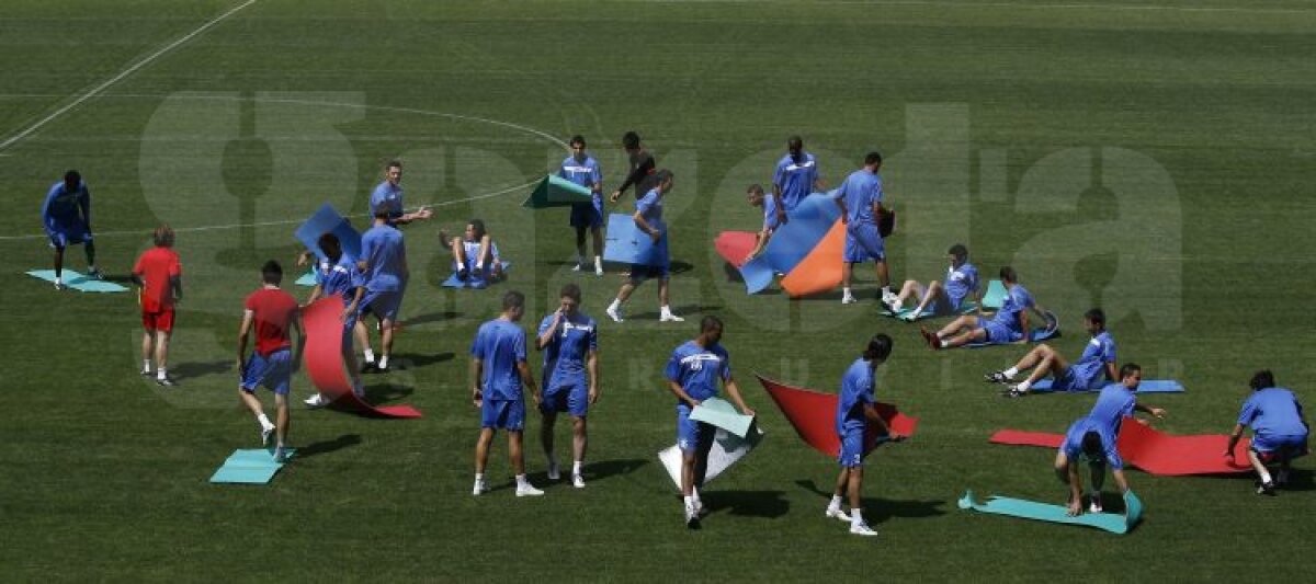 FOTO Costa, la primul antrenament. Clujenii învaţă lecţia umilinţei: ”Să vorbim mai puţin şi să jucăm fotbal!”