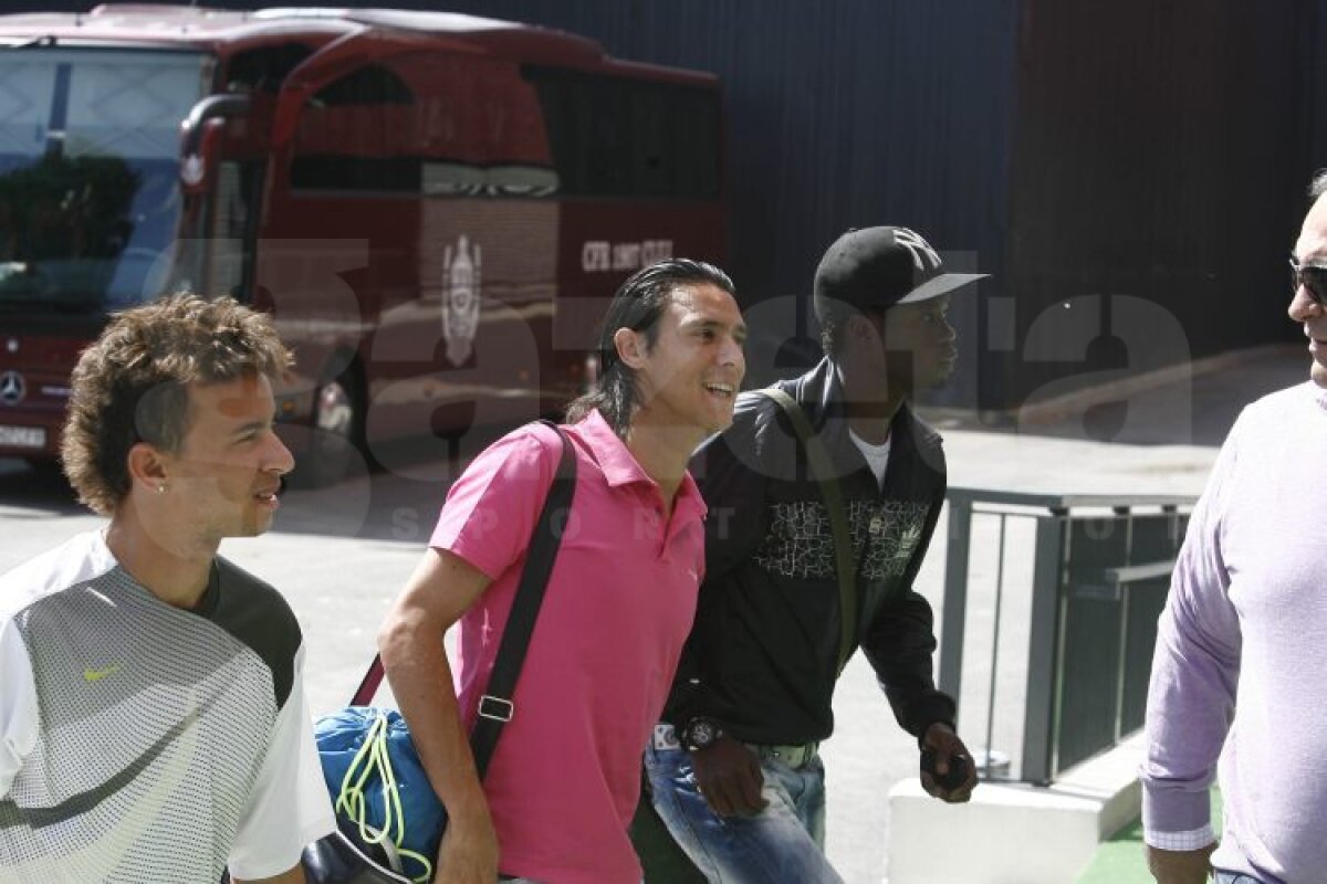 FOTO Costa, la primul antrenament. Clujenii învaţă lecţia umilinţei: ”Să vorbim mai puţin şi să jucăm fotbal!”