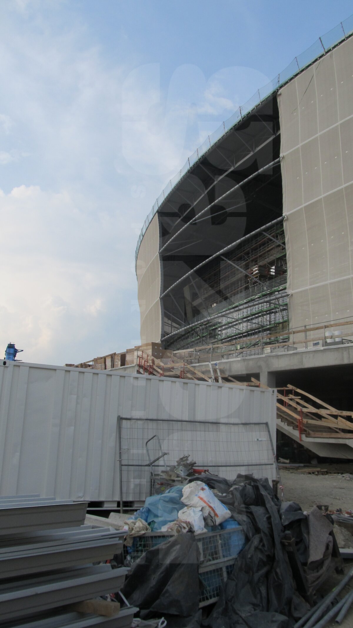 Geamănul "Naţionalului" » Aceeaşi firmă care ridică National Arena lucrează şi pe şantierele poloneze