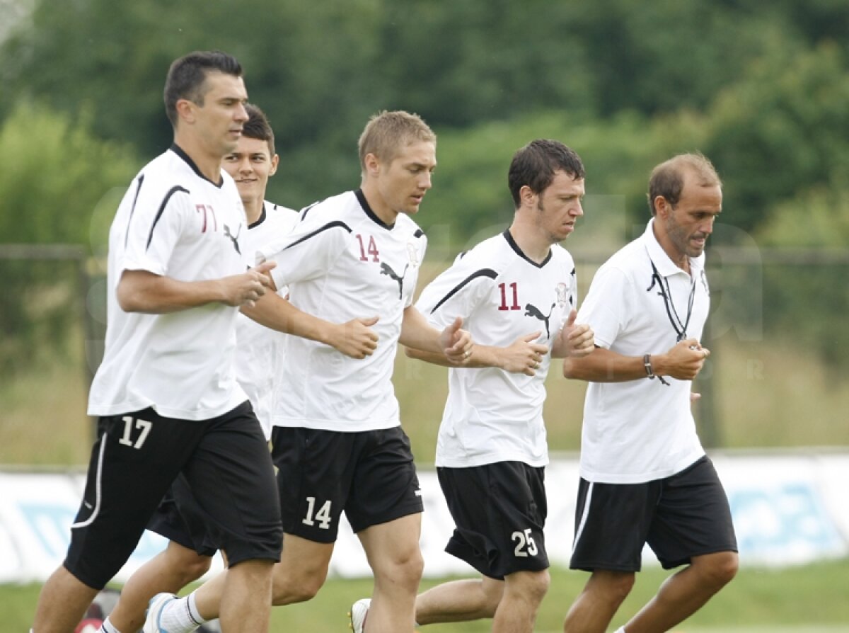 Lazăr, Bornescu şi Răduţă, trimişi acasă de Răzvan înainte de antrenament