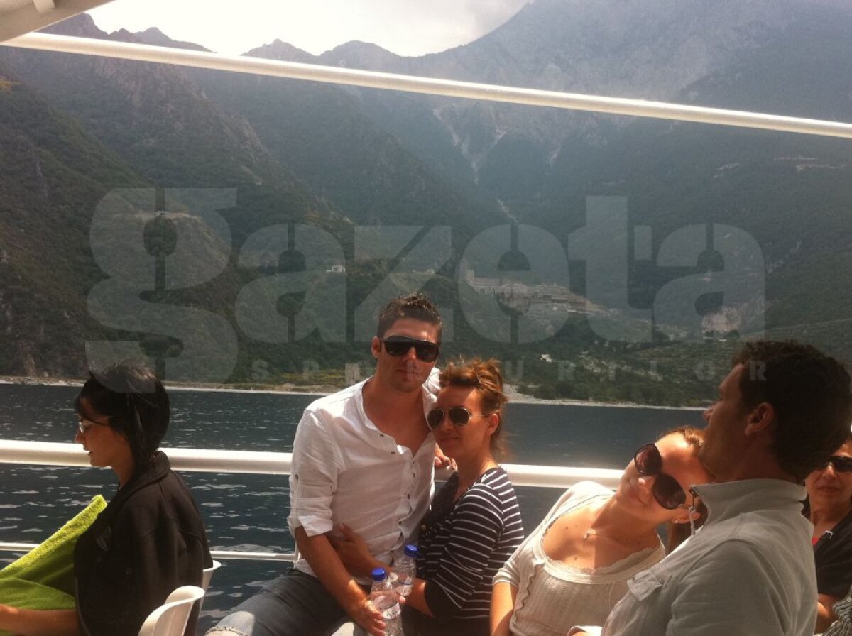 FOTO DE VACANŢĂ Ieri în croazieră lîngă Muntele Athos, mîine posibil atacant stelist