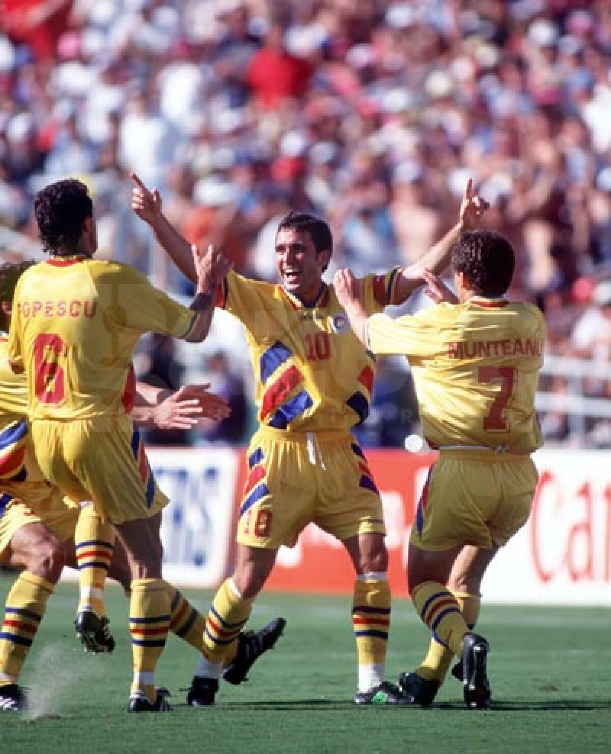 Ce fac "tricolorii" care au bătut Columbia în '94, la 17 ani de la marea victorie