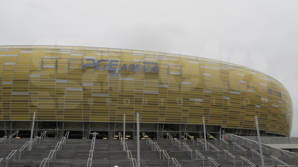 FOTO GSP vă prezintă al patrulea stadion polonez Elite pentru Euro 2012 » Bolul de chihlimbar