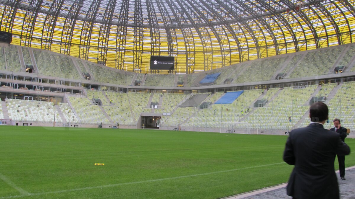 FOTO GSP vă prezintă al patrulea stadion polonez Elite pentru Euro 2012 » Bolul de chihlimbar