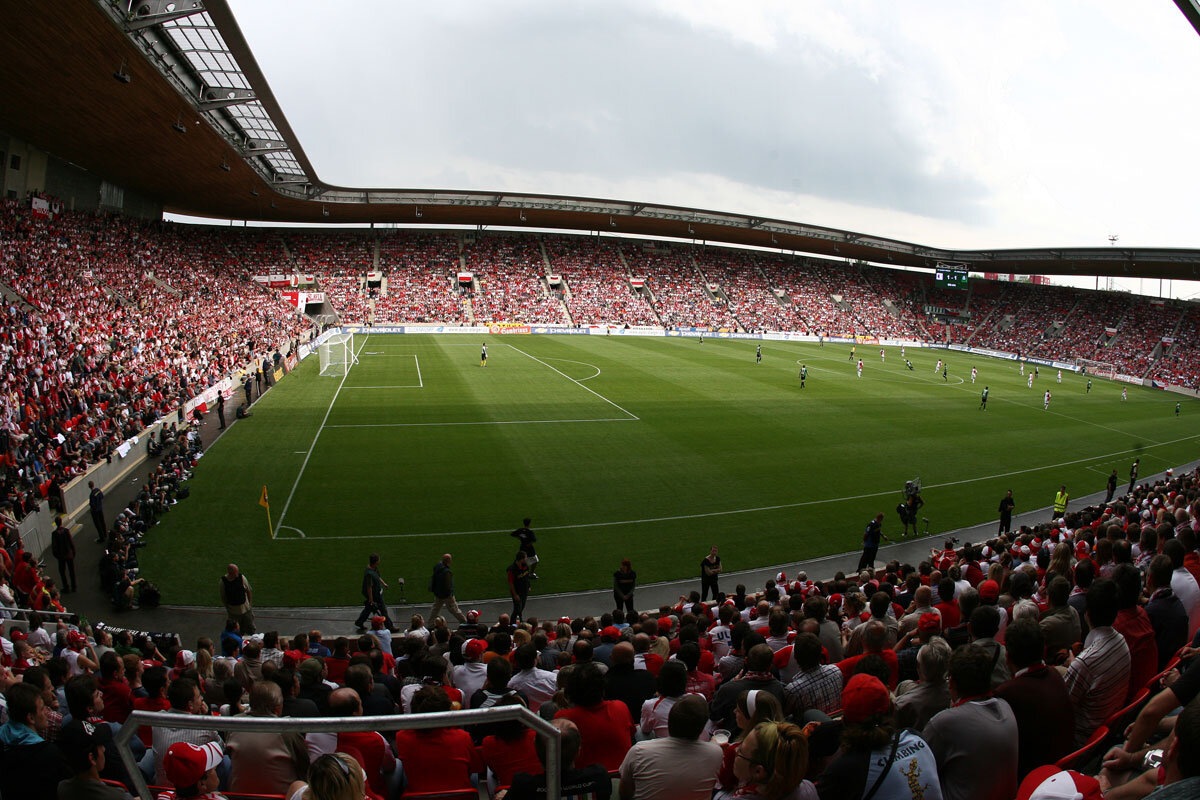 Monaco iese de pe harta fotbalului » SuperCupa Europei se mută la Praga în 2013