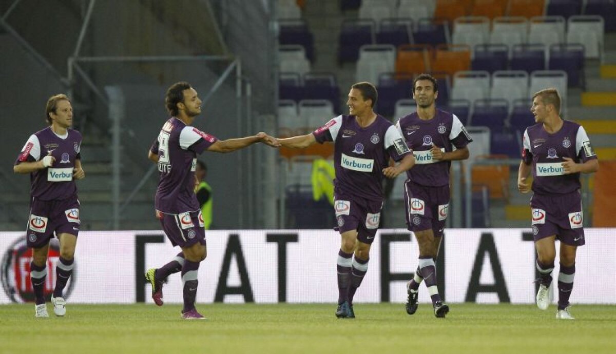 GALERIE FOTO VIDEO Austria Viena - Prietenii lui Figo 7-4. Vezi imagini de colecţie