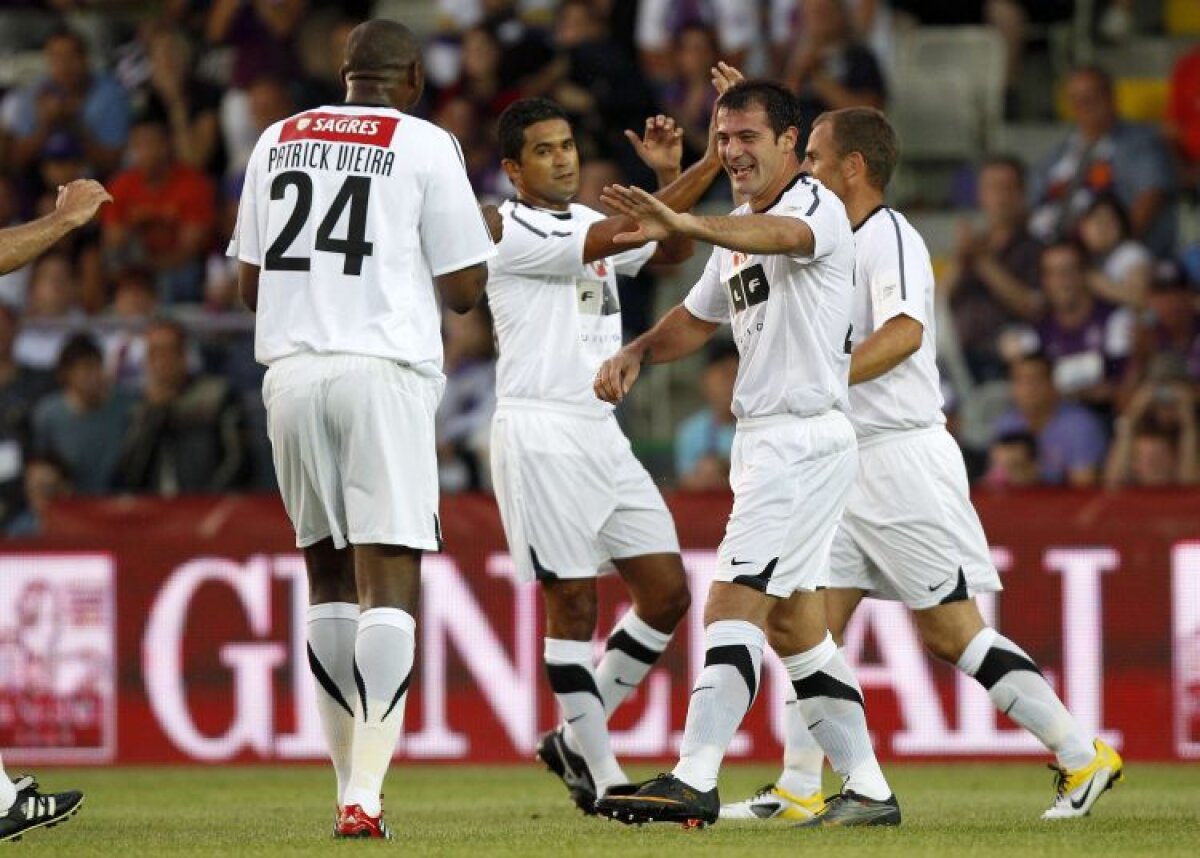 GALERIE FOTO VIDEO Austria Viena - Prietenii lui Figo 7-4. Vezi imagini de colecţie