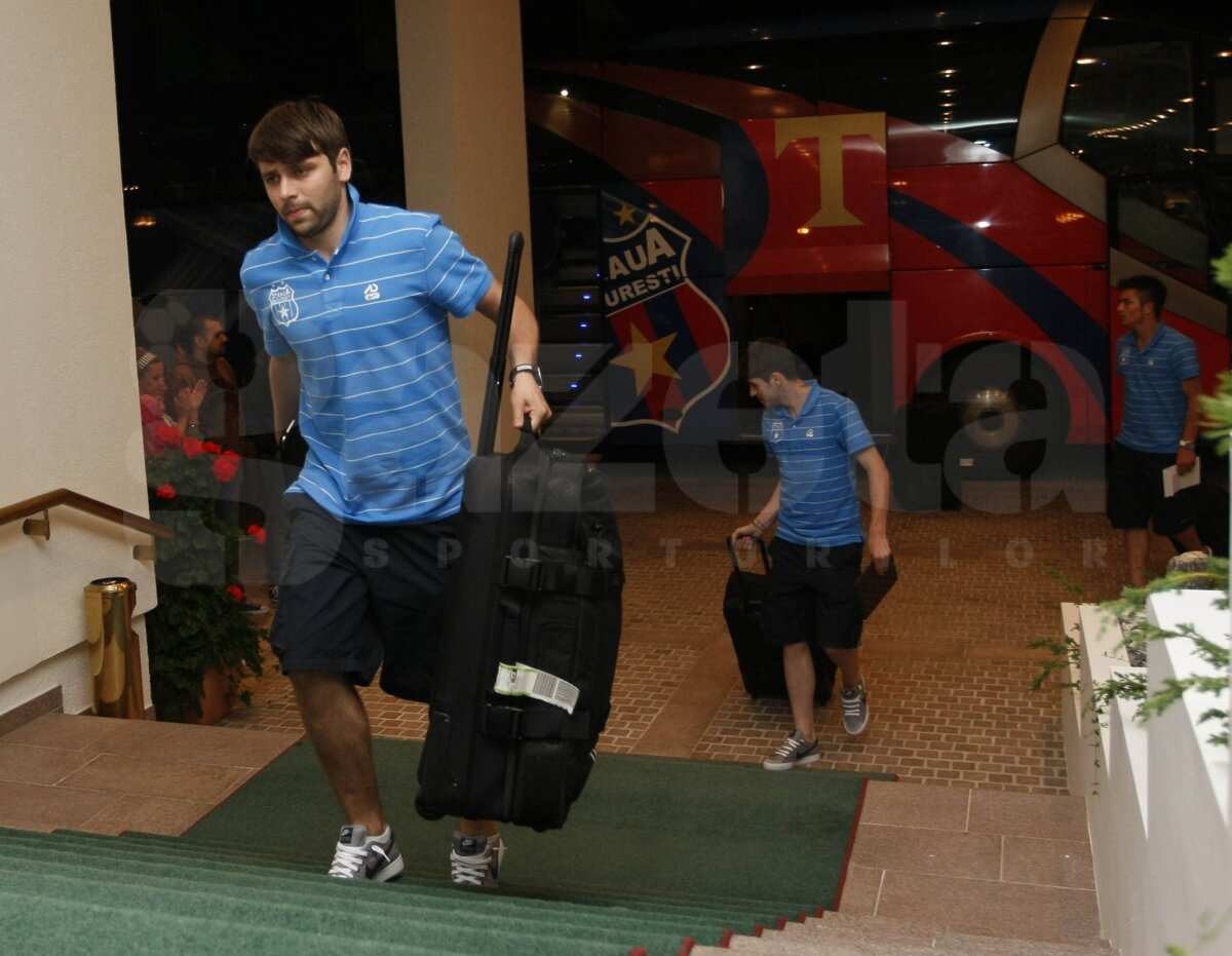 GALERIE FOTO » Steaua a ajuns în Austria