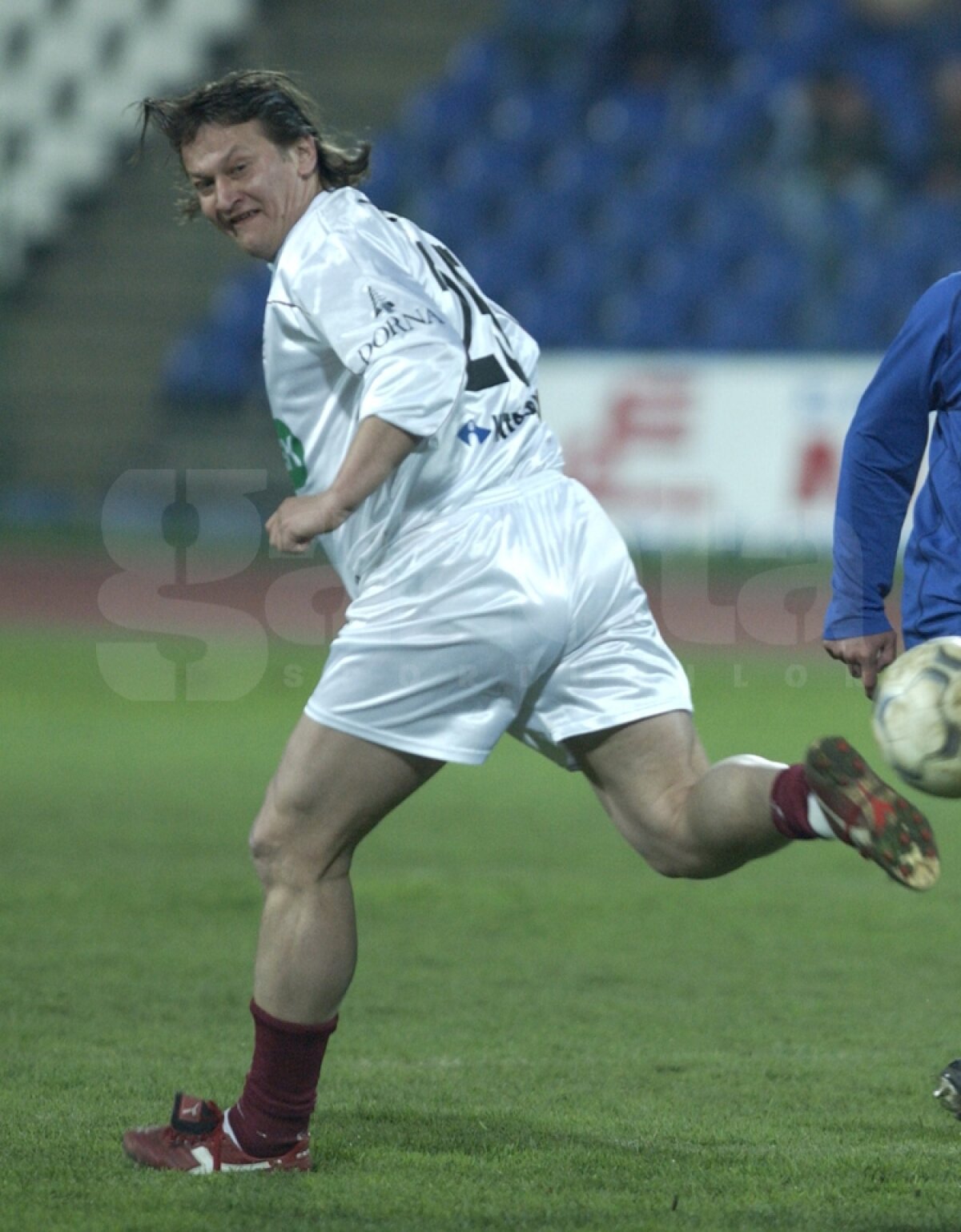 FOTO Nu doar mingea e rotundă / Iată 11-le ideal al super-echipei "FC Saorma-cu-de-toate" :D