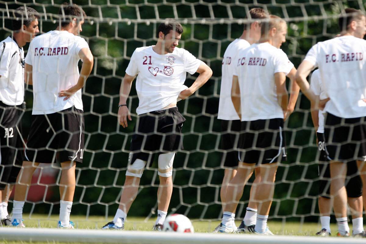 FOTO Burcă şi Creţu au făcut astăzi primul antrenament cu Rapid