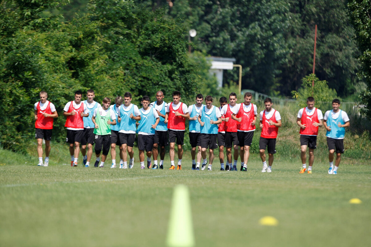 FOTO Burcă şi Creţu au făcut astăzi primul antrenament cu Rapid