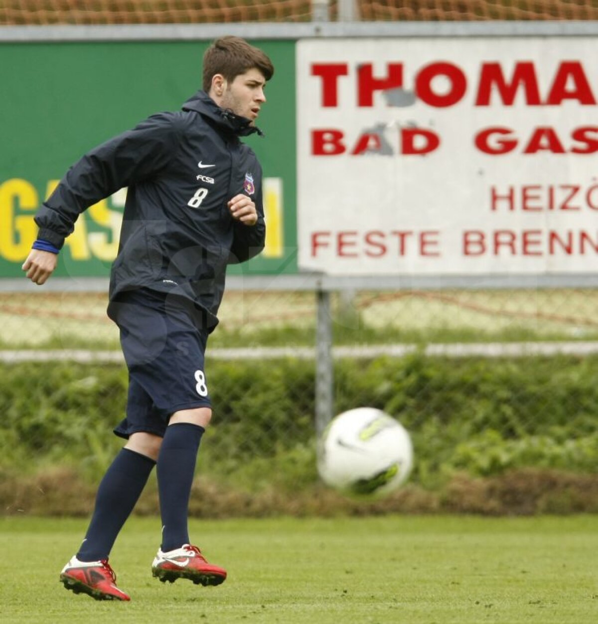 GALERIE FOTO Gata! Levy vorbeşte pe limba lui Bănel! :D