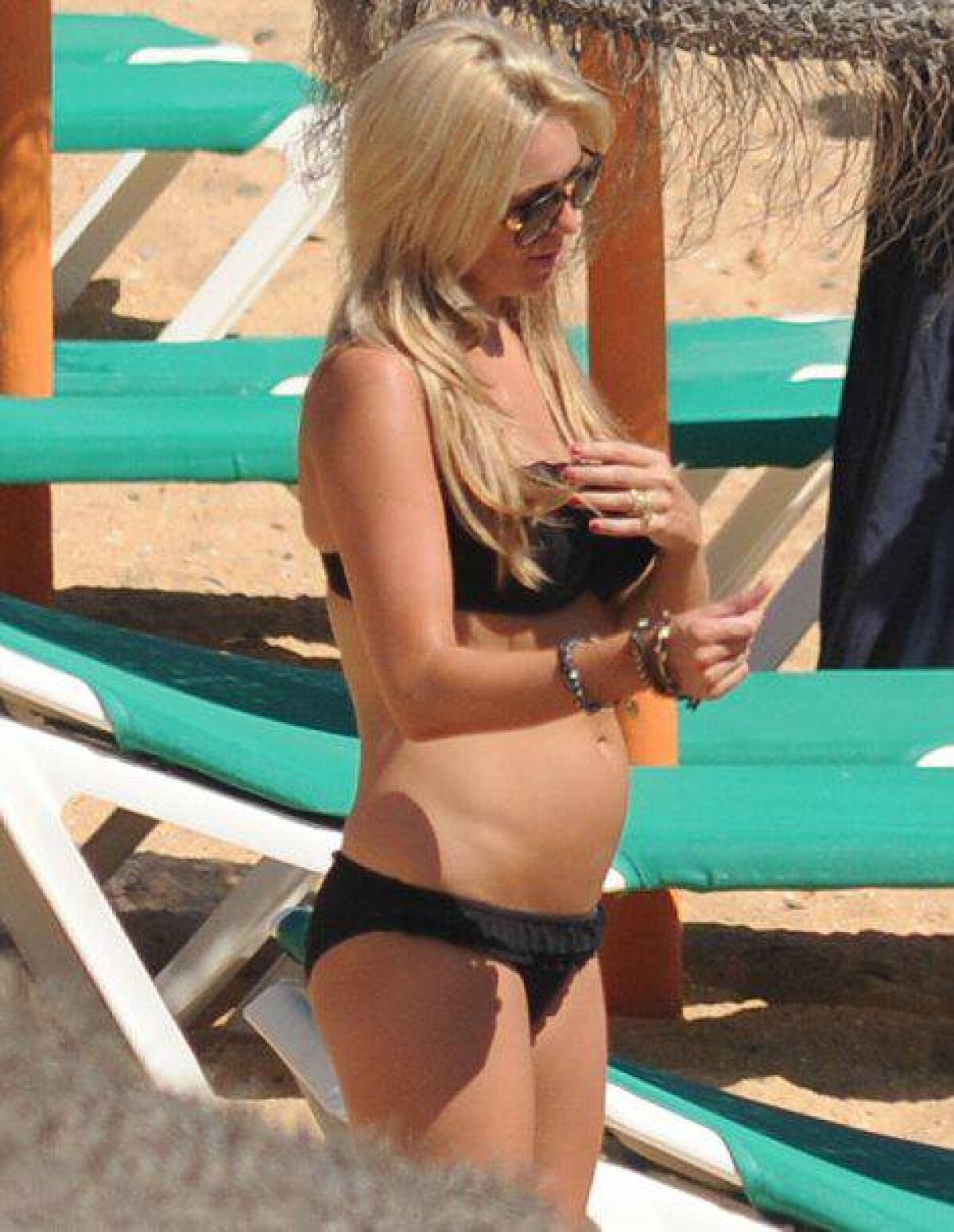 FOTO Soţia lui Steven Gerrard, însărcinată şi sexi!