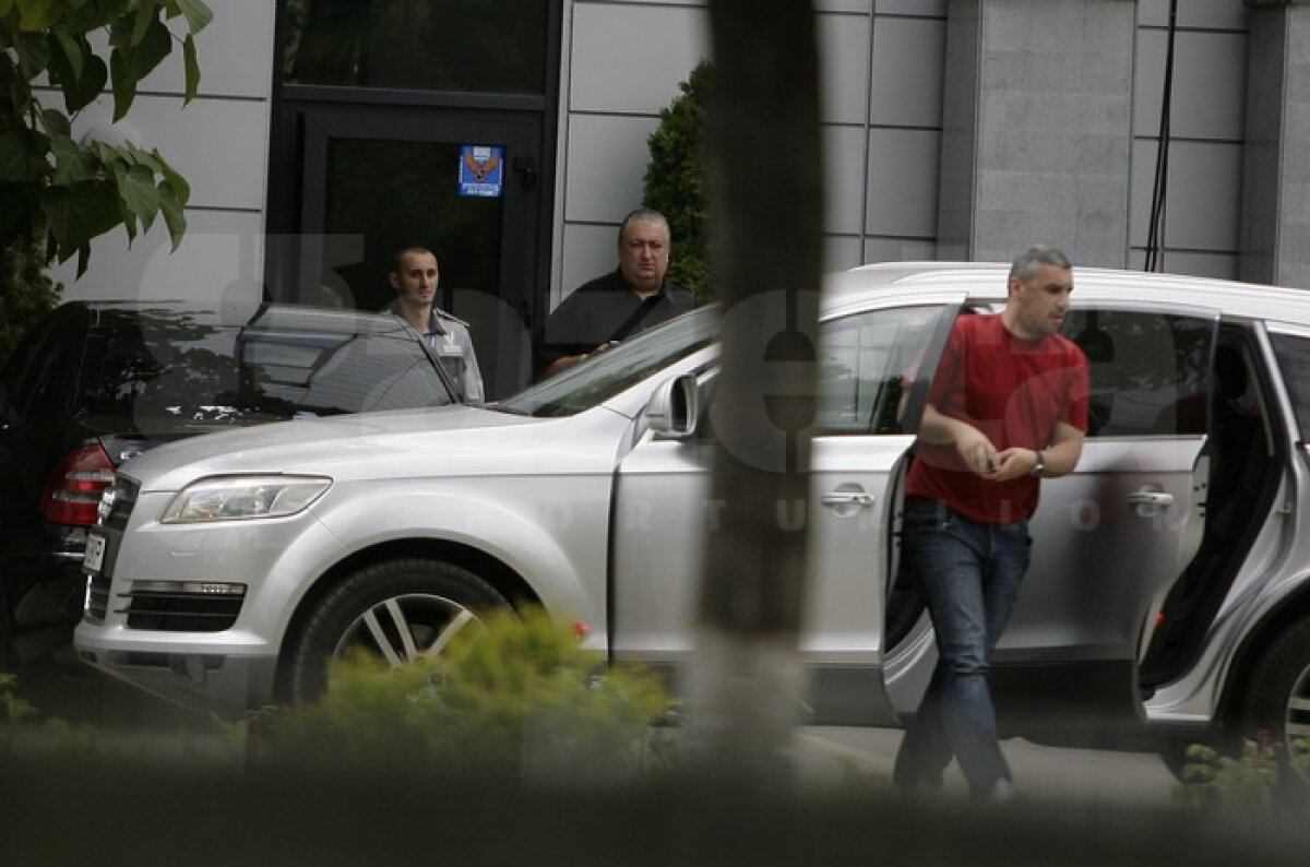 România, ţara tuturor posibilităţilor » Poli şi Gloria au înviat şi au murit de mai multe ori în doar cîteva ore