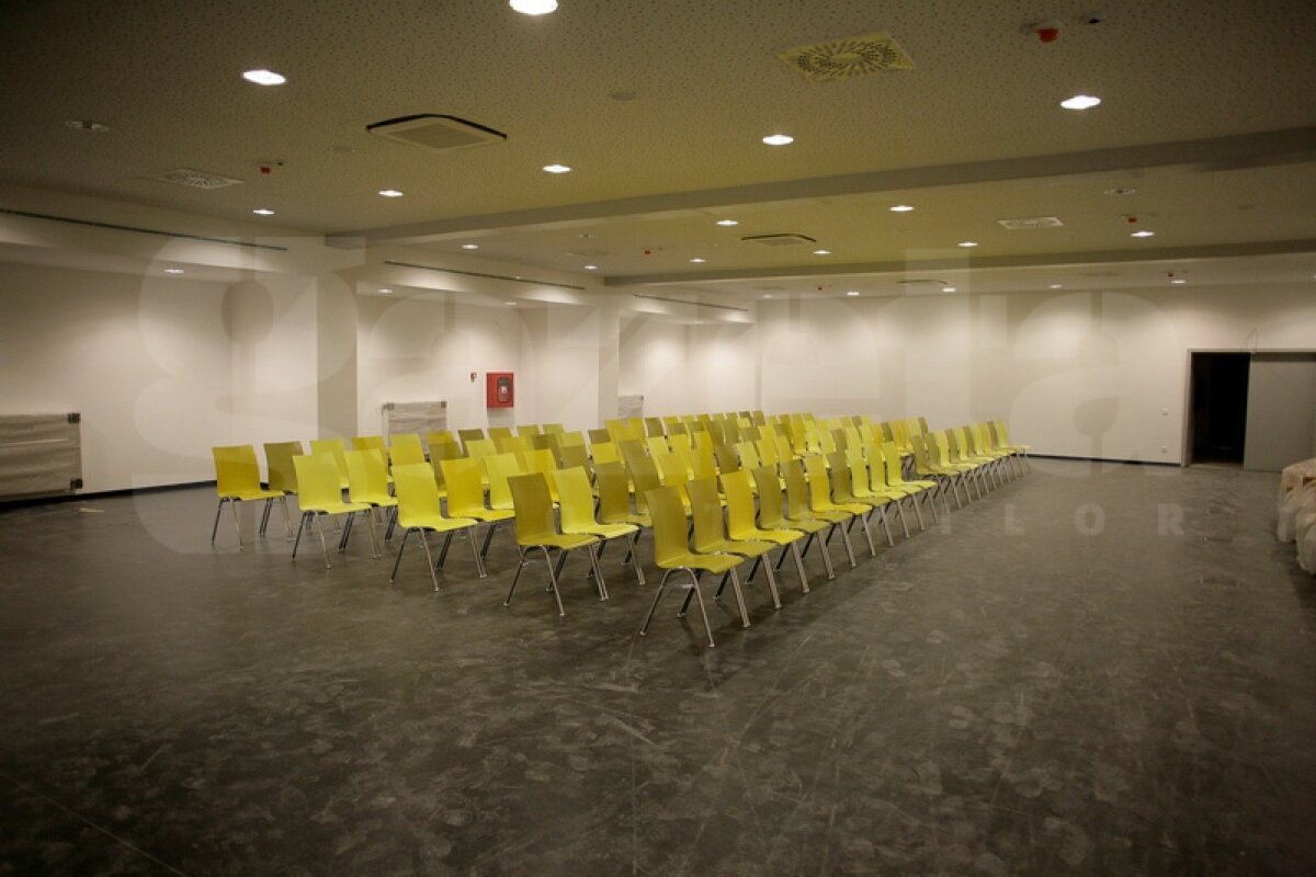 PREMIERĂ Luni e acoperit tot stadionul National Arena! Intră AICI pentru un tur virtual spectaculos