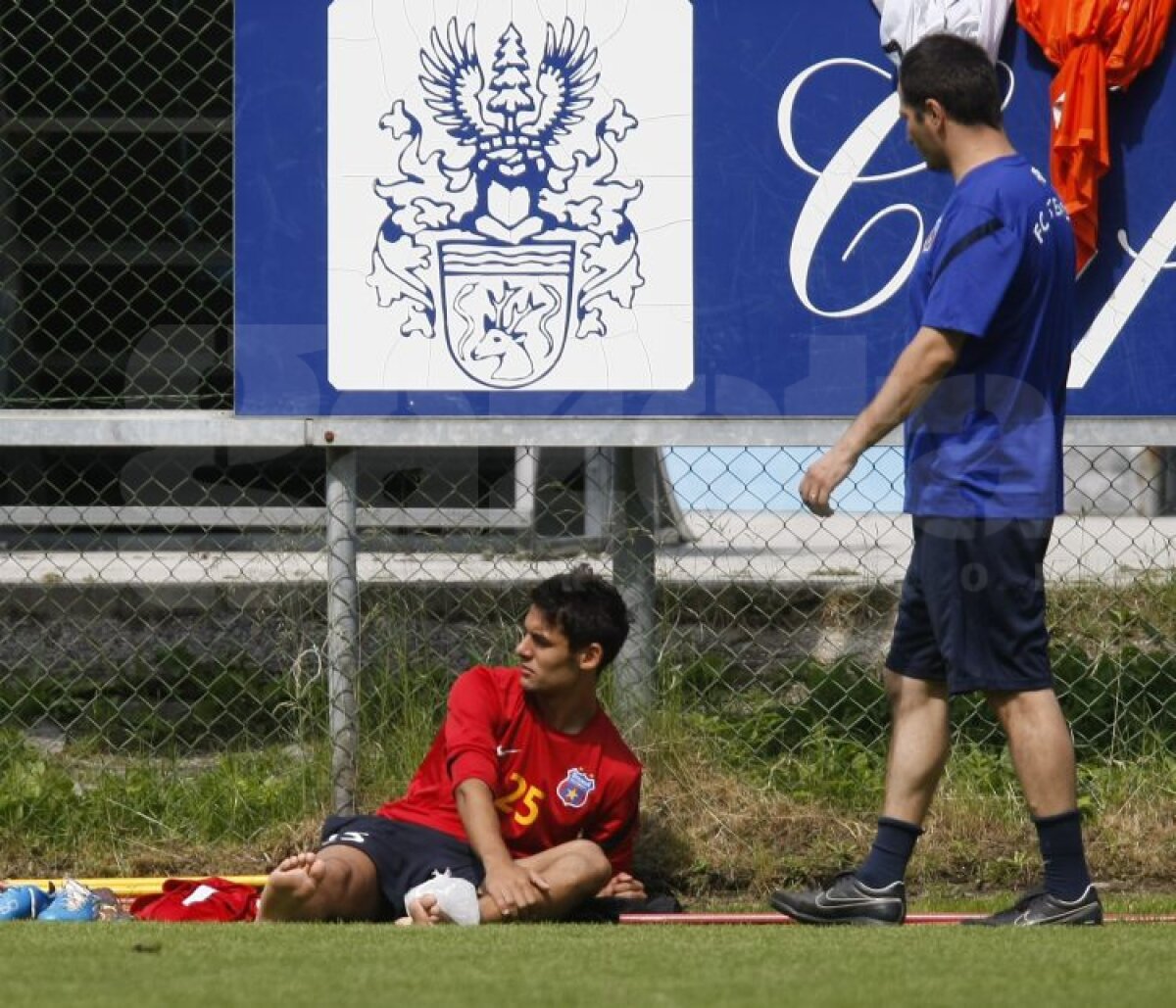FOTO Steliştii, leşinaţi de căldură şi de antrenamentele lui Levy :S