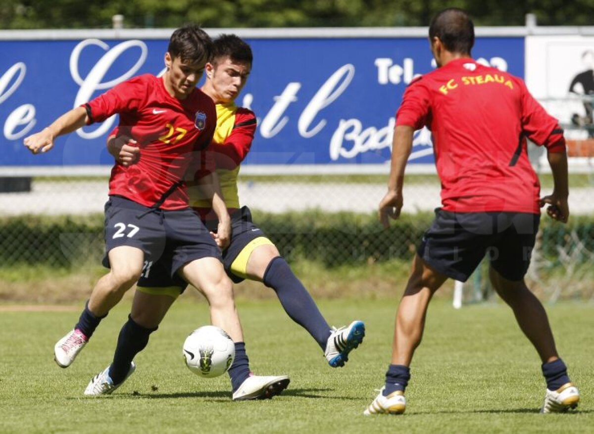 FOTO Steliştii, leşinaţi de căldură şi de antrenamentele lui Levy :S