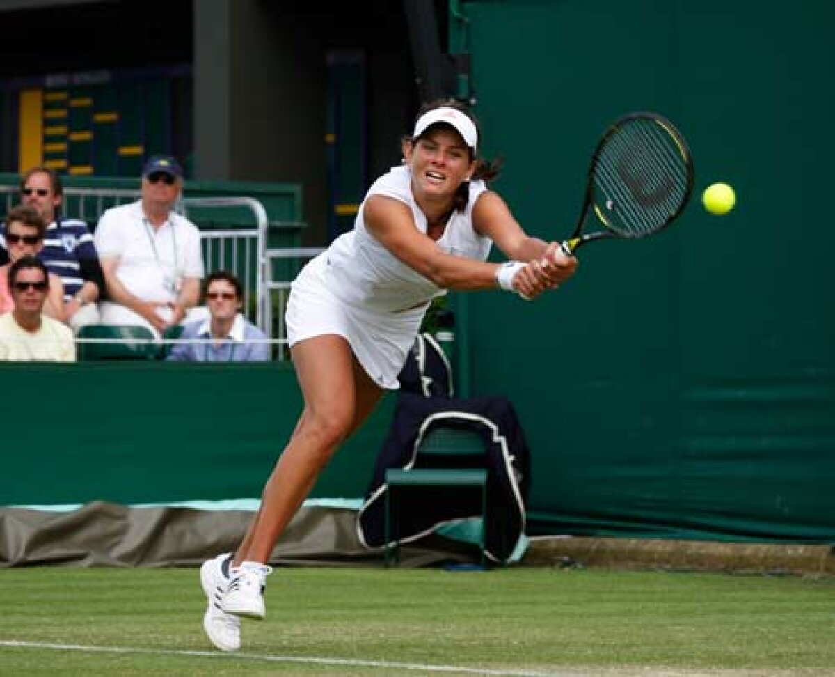 FOTO "Nu-mi mai spuneţi Gorgeous!" Julia Goerges s-a săturat de poreclă