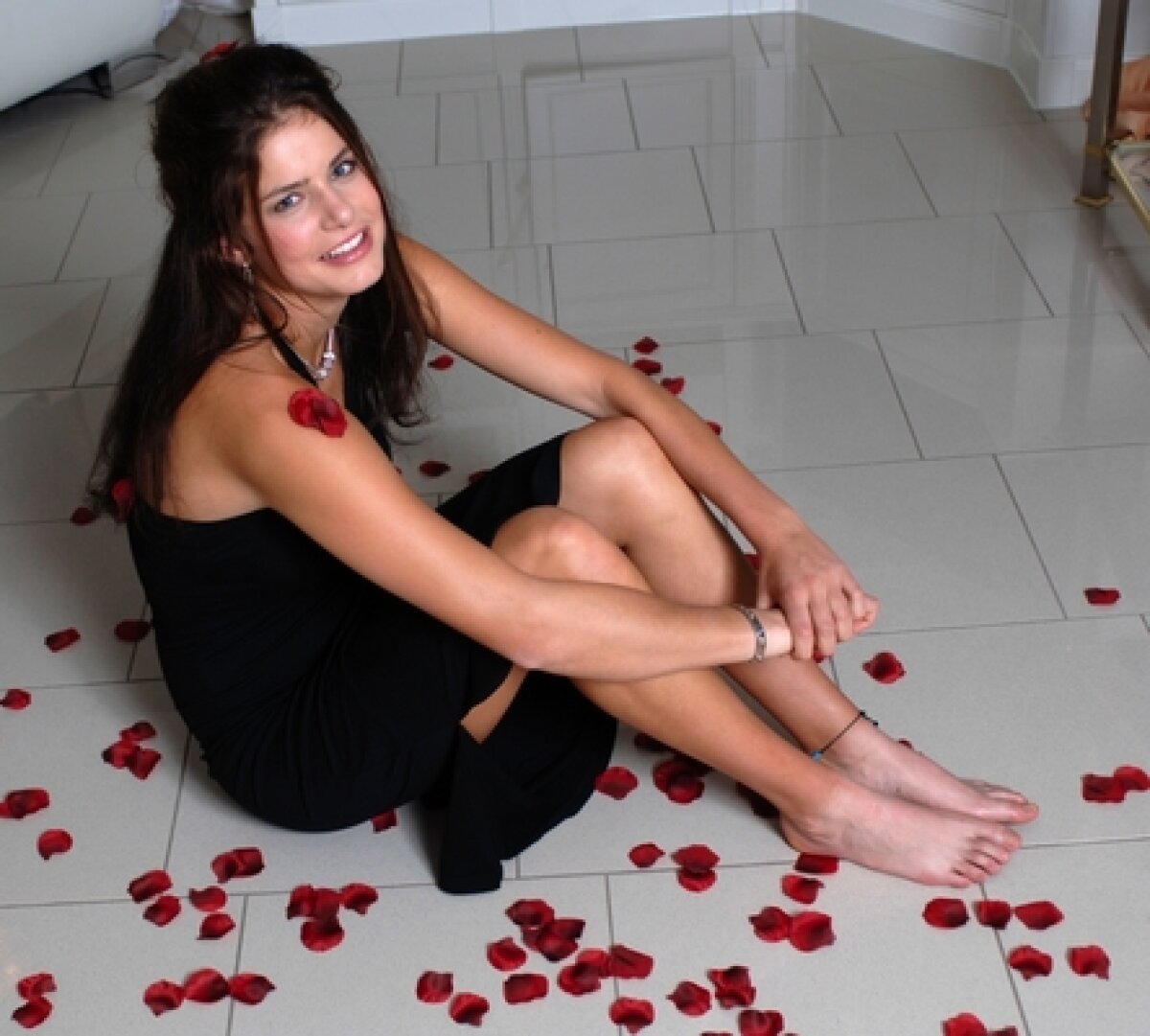 FOTO "Nu-mi mai spuneţi Gorgeous!" Julia Goerges s-a săturat de poreclă