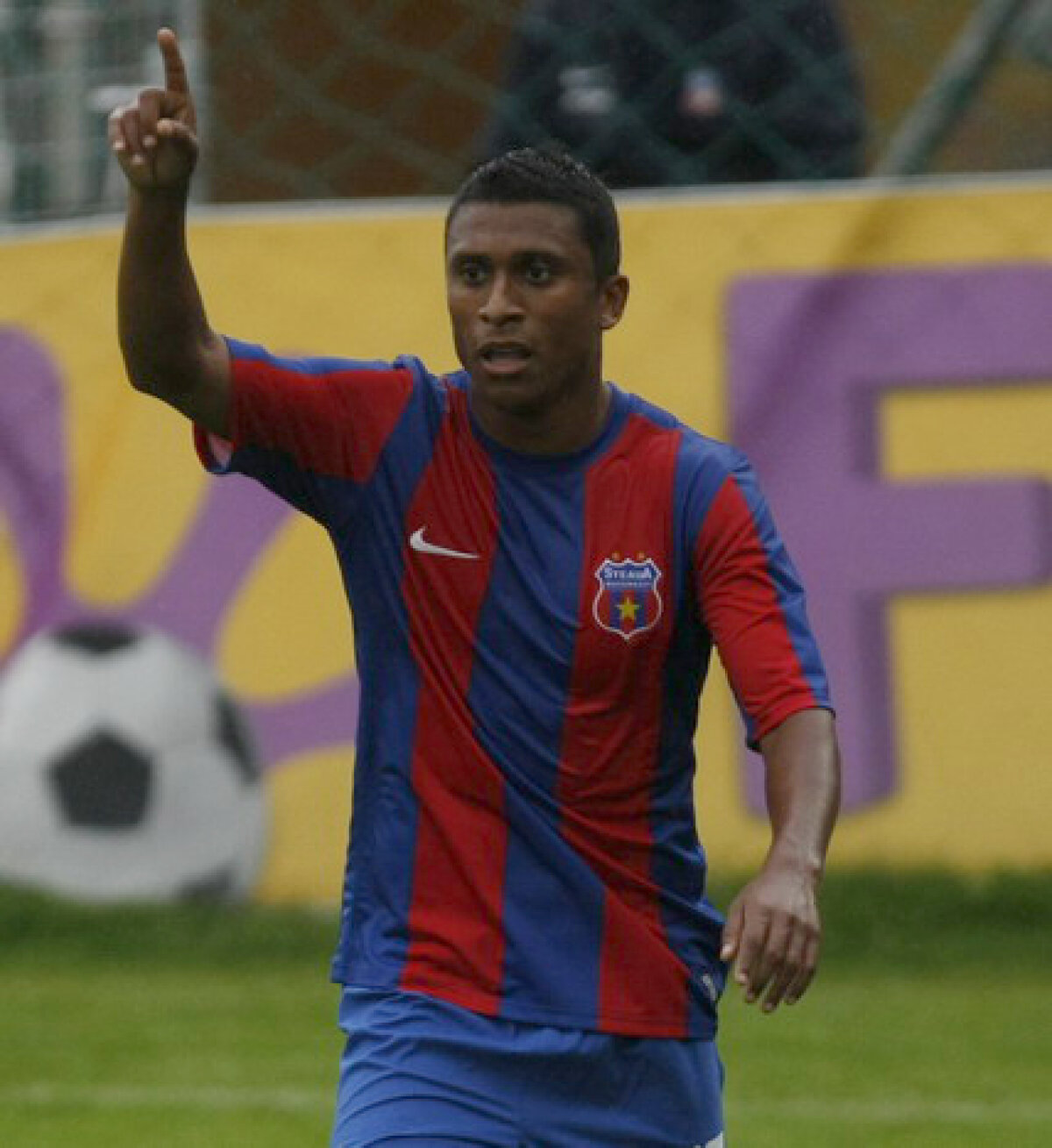 VIDEO Brazilianul Tatu a încîntat la debut. Cum s-au descurcat în Ghencea atacanţii străini din istoria Stelei