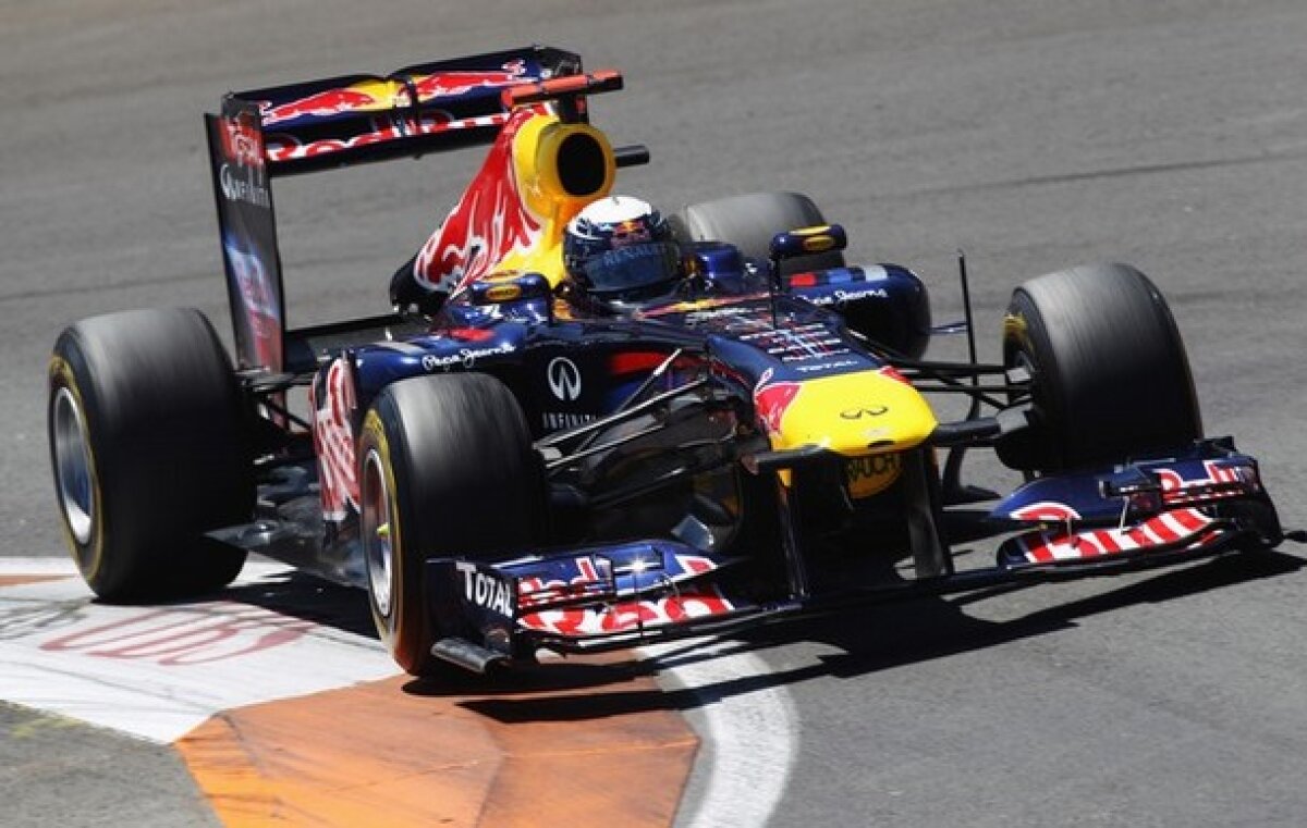 GALERIE FOTO »  Vettel cîştigă cursa de la Valencia!