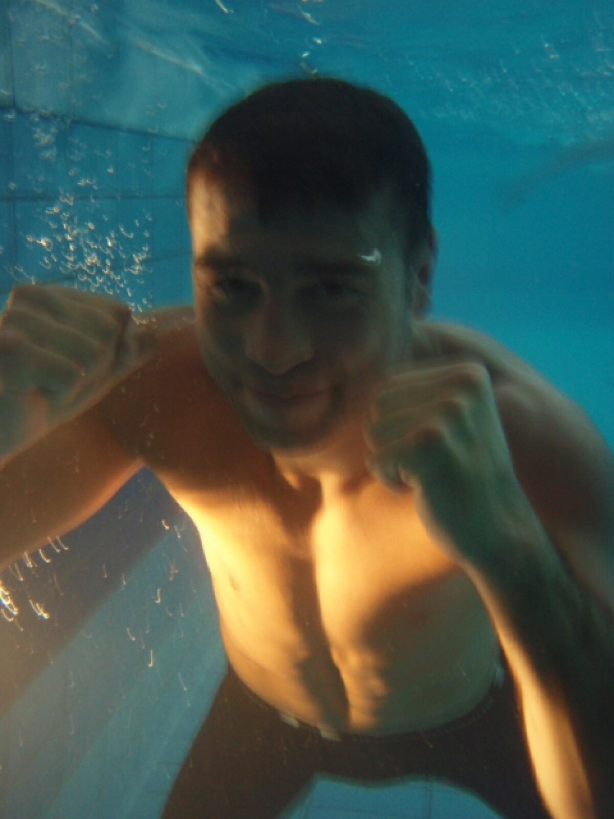 FOTO / Bute foloseşte metodele de antrenament inovate de Muhammad Ali