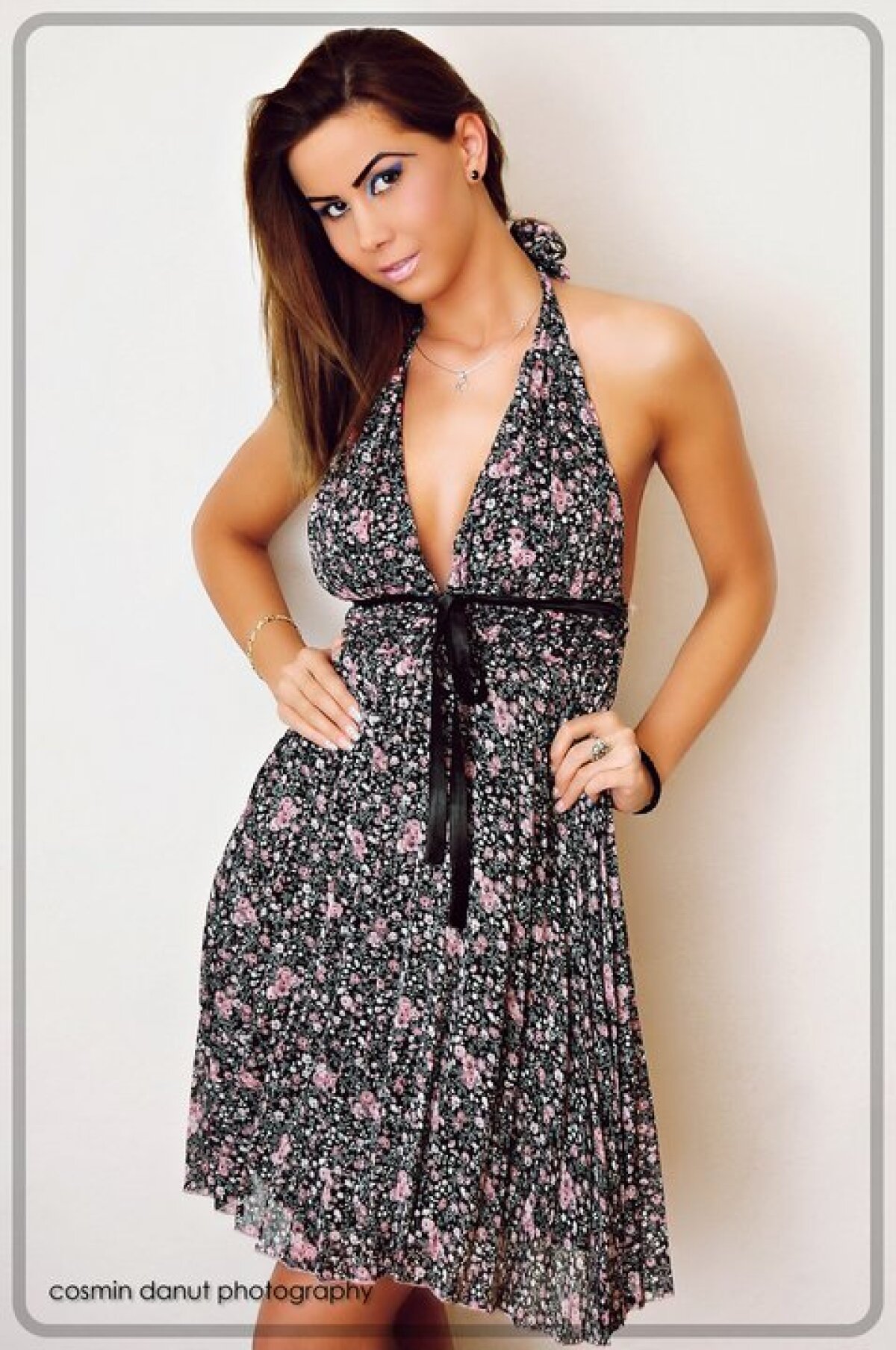 Relaţie la distanţă » Florin Gardoş iubeşte o tînără din Satu Mare