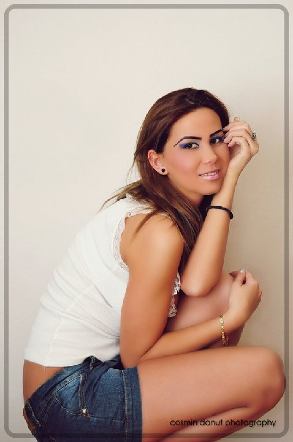 Relaţie la distanţă » Florin Gardoş iubeşte o tînără din Satu Mare