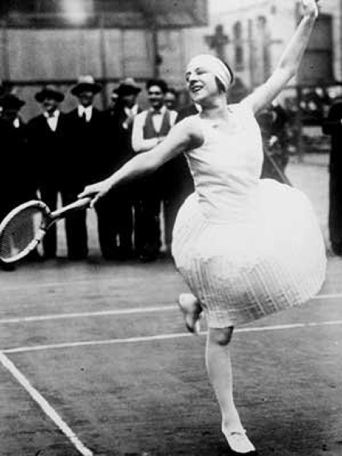 Wimbledon a impus stiluri vestimentare de-a lungul anilor » VEZI aici poze cu jucătorii de tenis, începînd cu 1877