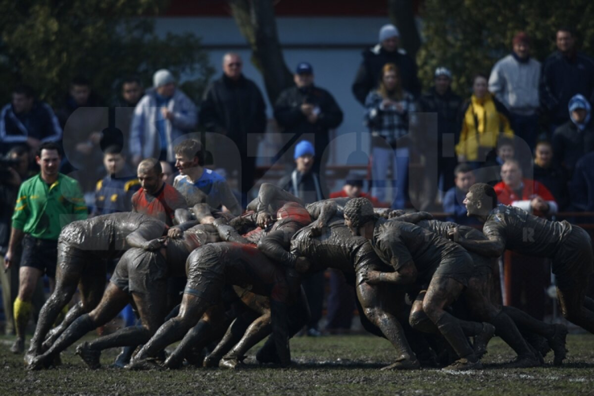 FOTO Hai la rugby! Ai intrarea liberă la Memorialul "Eroii Revoluţiei"! Aşa a fost anul trecut!