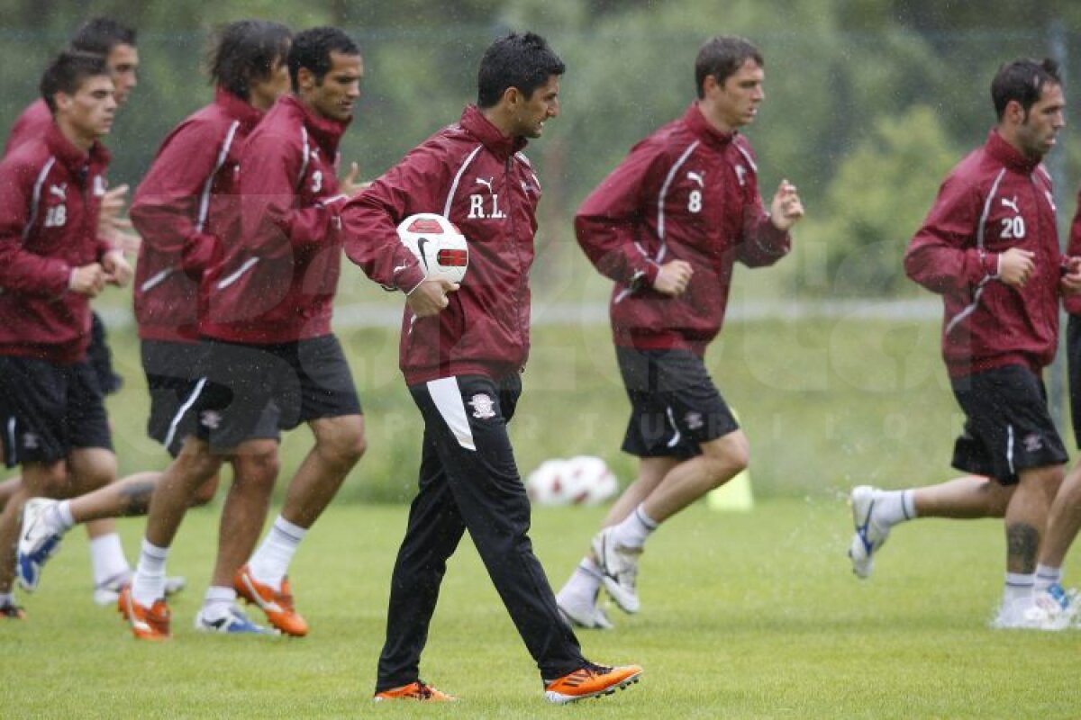 GALERIE FOTO Cu Alexa nu-i de joacă! Dobroiu a fost clientul "Chirurgului" :S