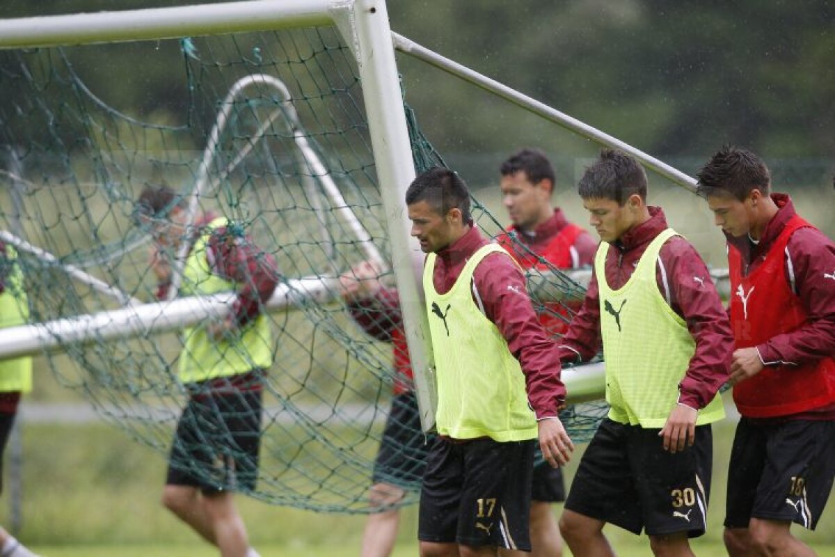 GALERIE FOTO Cu Alexa nu-i de joacă! Dobroiu a fost clientul "Chirurgului" :S