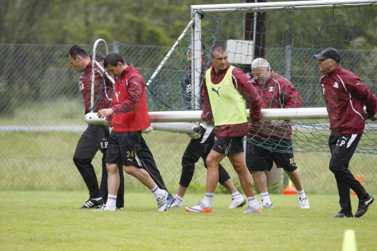 GALERIE FOTO Cu Alexa nu-i de joacă! Dobroiu a fost clientul "Chirurgului" :S