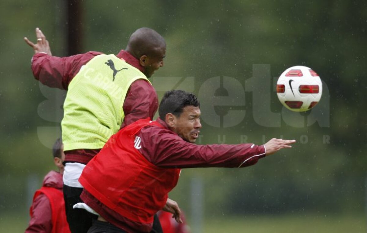 GALERIE FOTO Cu Alexa nu-i de joacă! Dobroiu a fost clientul "Chirurgului" :S