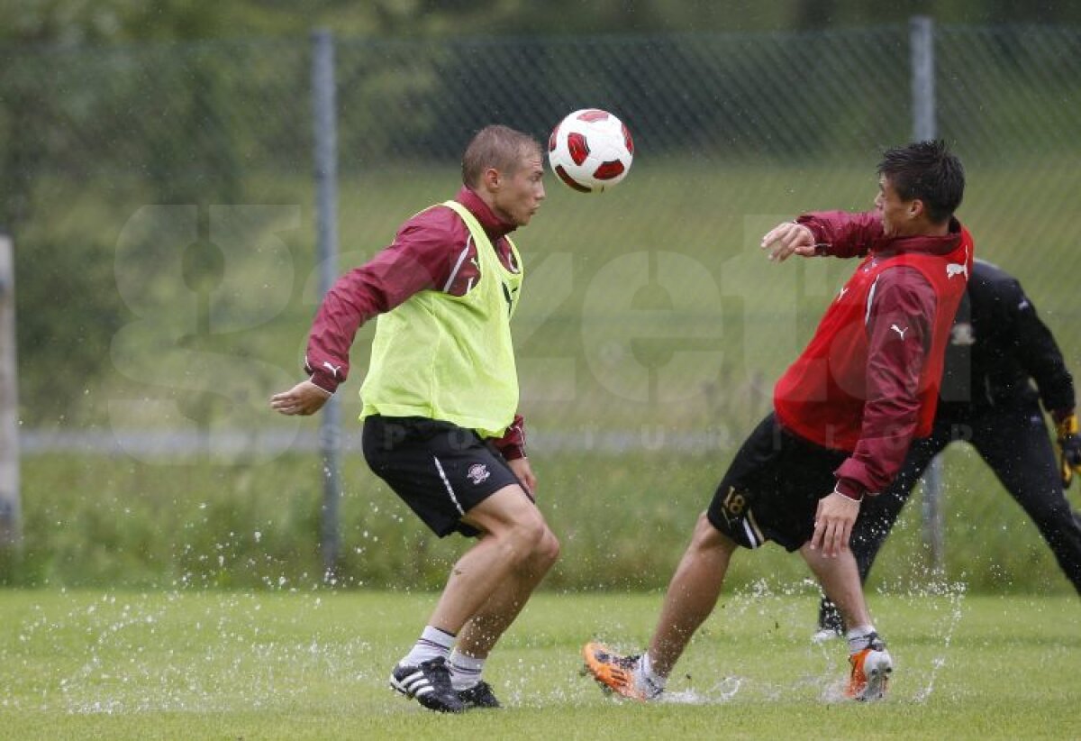 GALERIE FOTO Cu Alexa nu-i de joacă! Dobroiu a fost clientul "Chirurgului" :S