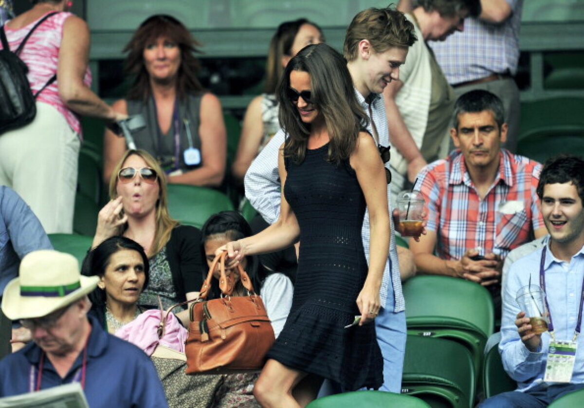 GALERIE FOTO » Pippa Middleton şi iubitele tenismenilor au atras toate privirile la Wimbledon!