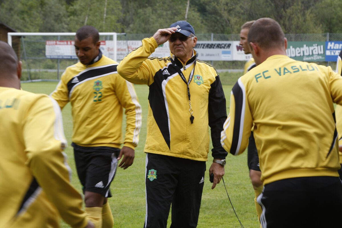 Kuciak, "haiduc" cu amenzi record »  Porumboiu îl taxează cu 1.000 de euro pe zi!