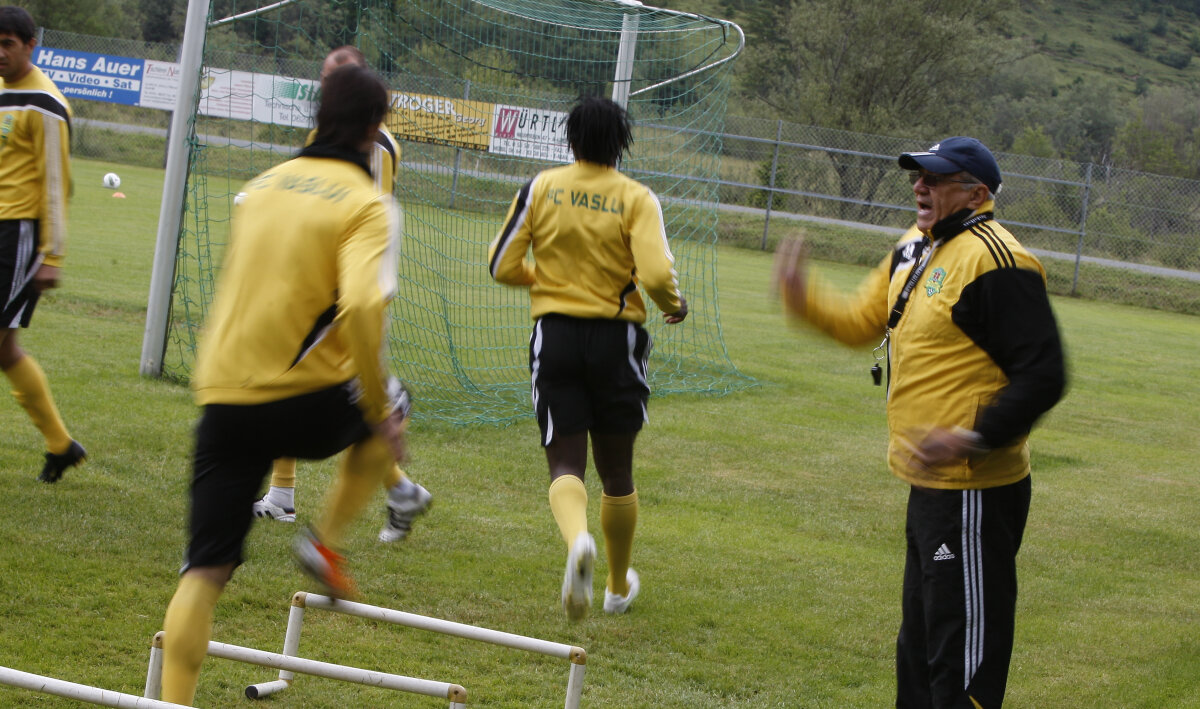 Kuciak, "haiduc" cu amenzi record »  Porumboiu îl taxează cu 1.000 de euro pe zi!