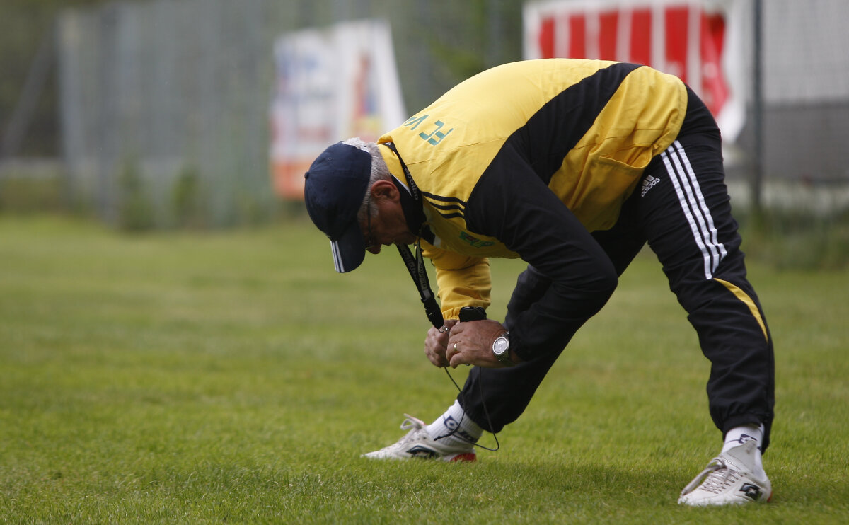 Kuciak, "haiduc" cu amenzi record »  Porumboiu îl taxează cu 1.000 de euro pe zi!