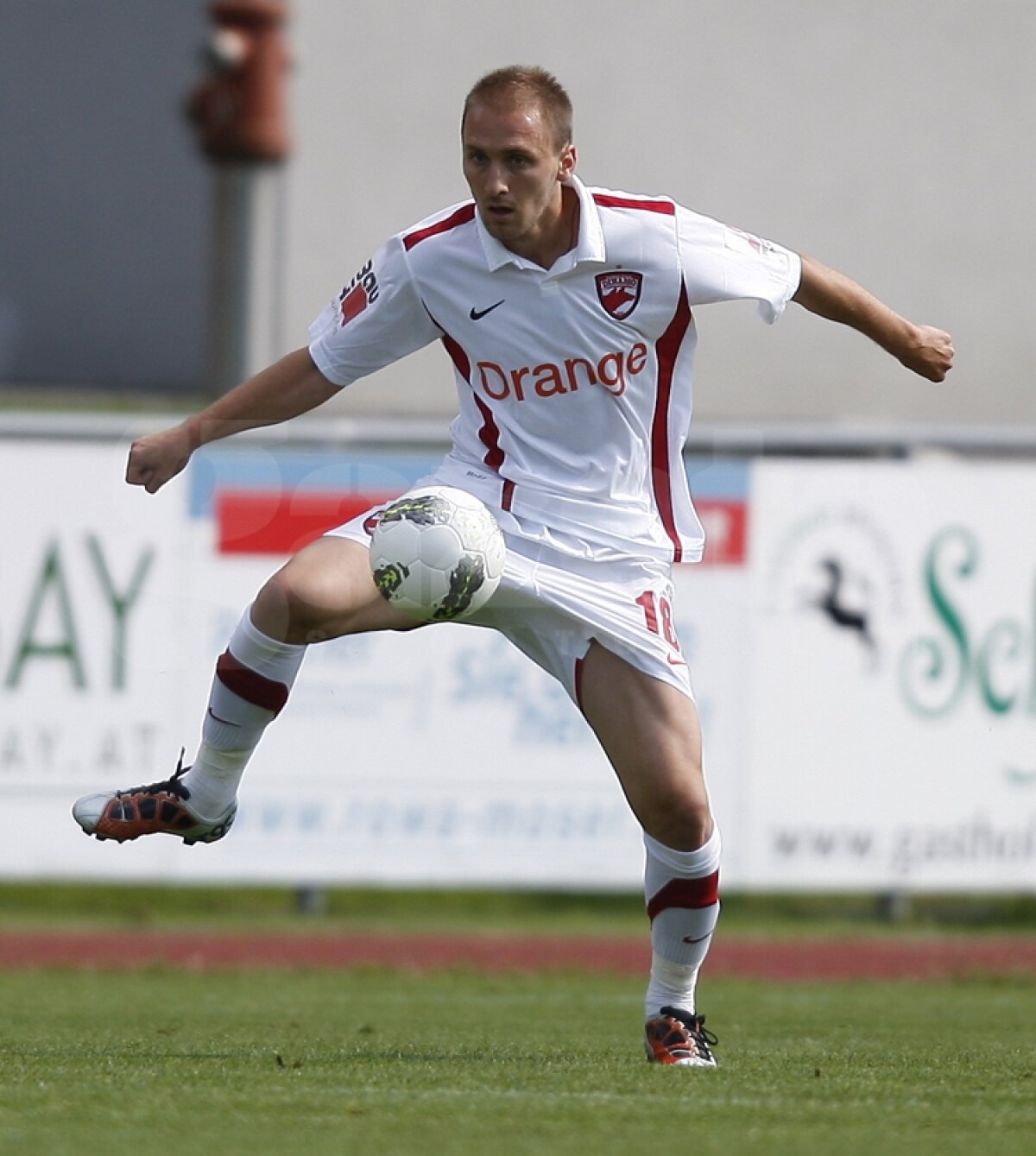VIDEO şi FOTO Dinamo - FC Basel 2-1 (Dănciulescu 6, Frei 66, Ţucudean 89)