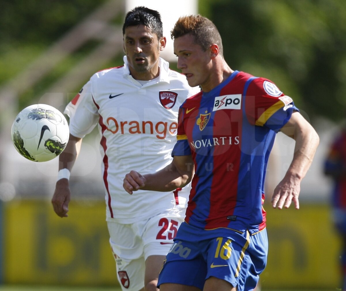 VIDEO şi FOTO Dinamo - FC Basel 2-1 (Dănciulescu 6, Frei 66, Ţucudean 89)