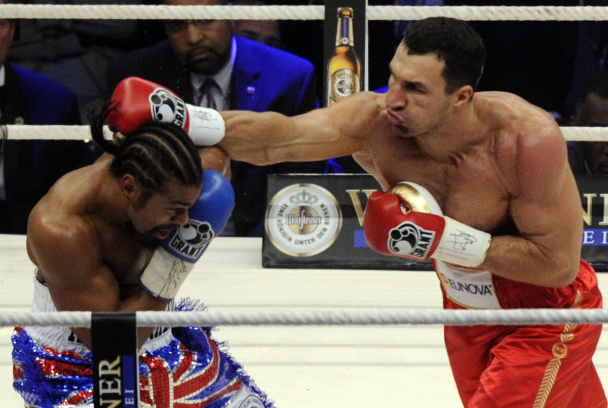 Wladimir Klitschko îl învinge fără drept de apel pe Haye şi e campion WBA, WBO, IBF şi IBO!