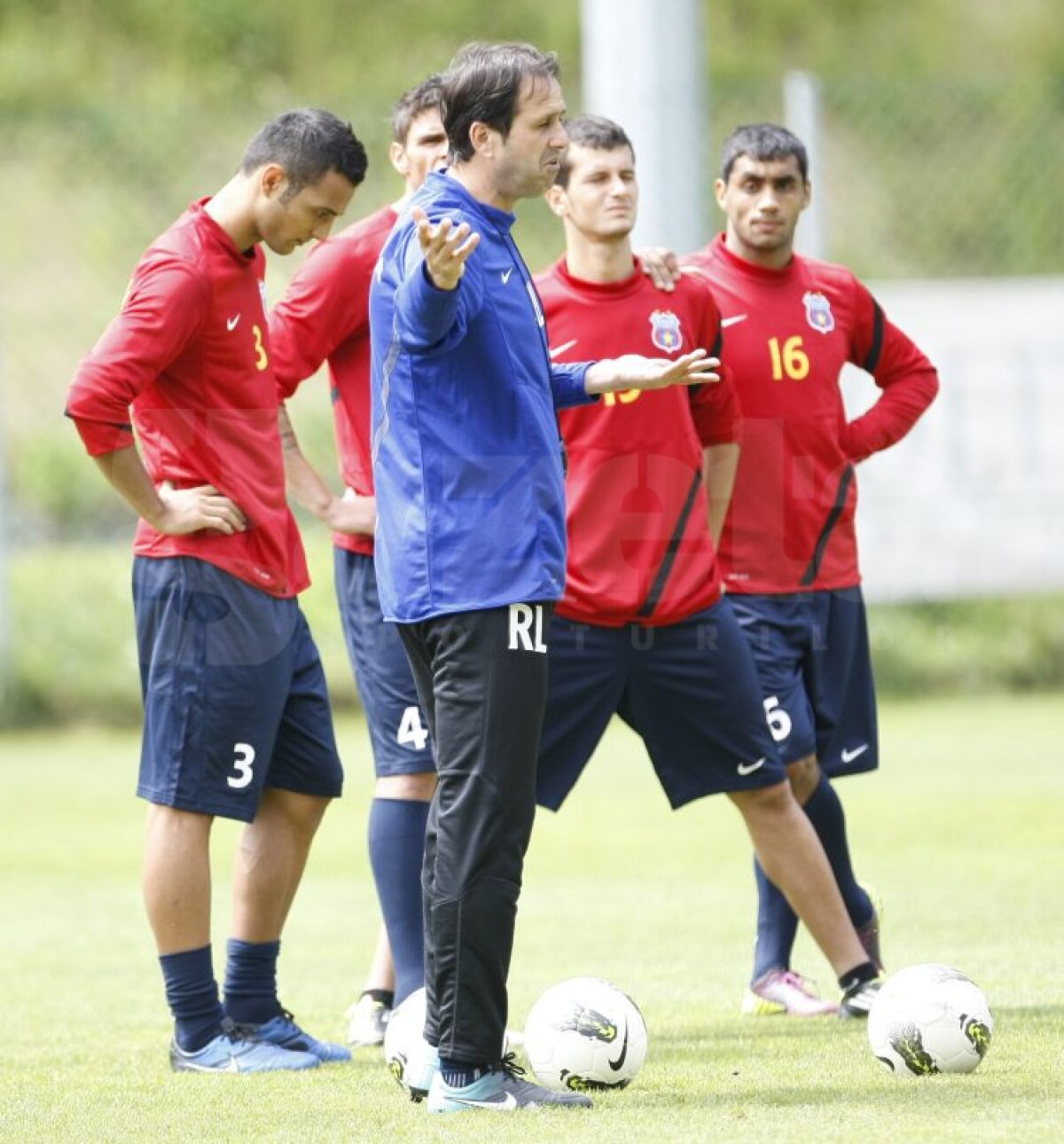 FOTO Nici în al doilea stagiu din Austria, Levy nu poate conta pe Răduţ şi Matei. Mîine, primul amical!