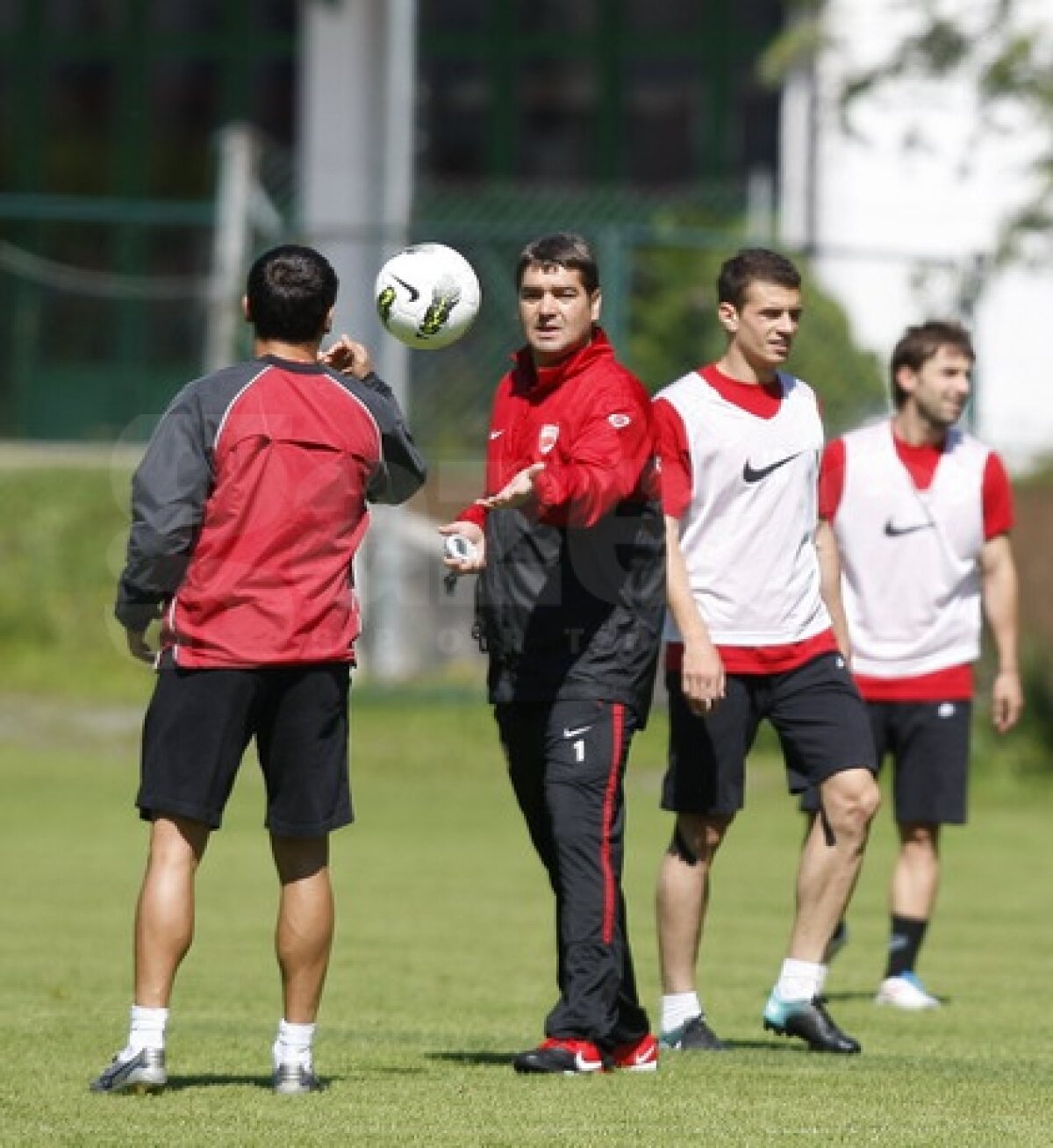 Galerie Foto Marius Niculae a venit odată cu soarele:) Primul antrenament pentru "Săgeată"