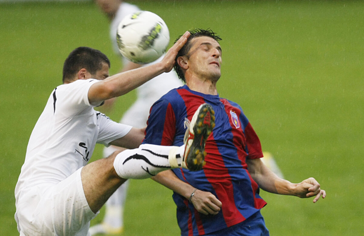 Steaua nu reuşeşte să treacă de Comercial, deşi a condus cu 2-0