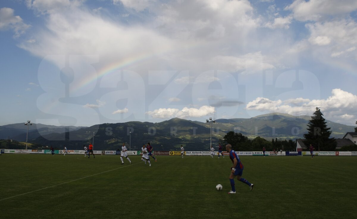 Steaua nu reuşeşte să treacă de Comercial, deşi a condus cu 2-0