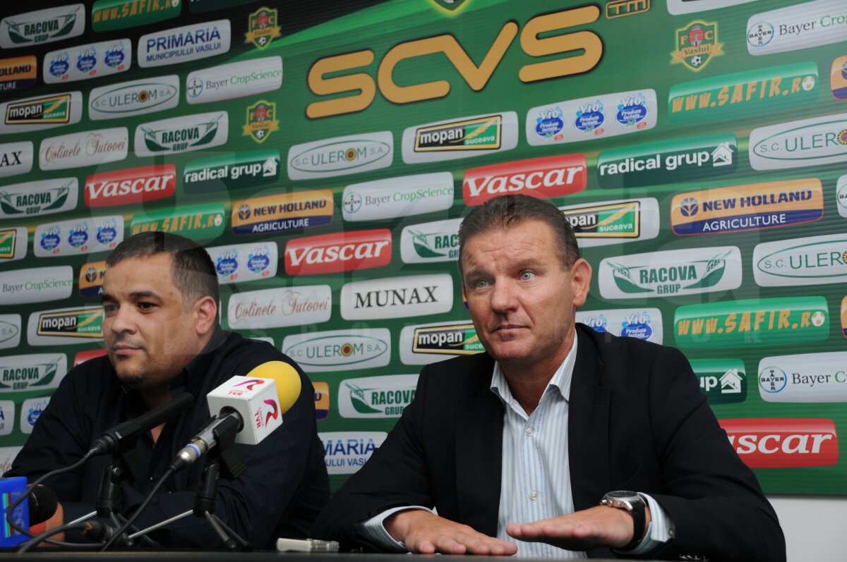 FOTO » Zotta a fost prezentat oficial la FC Vaslui: "Am experienţă cu patronii exigenţi"