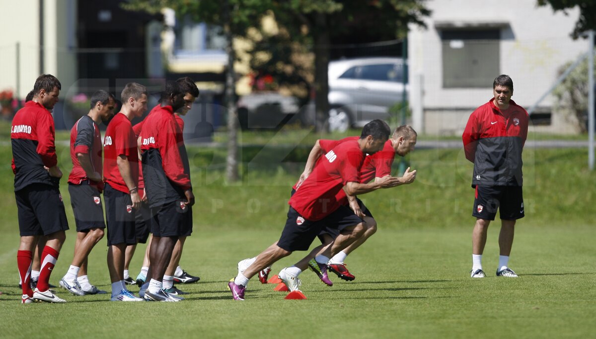 Dinamo-EAU nu se mai televizează, dar vei găsi toate informaţiile pe GSP.ro! "Cîinii", încă un meci programat