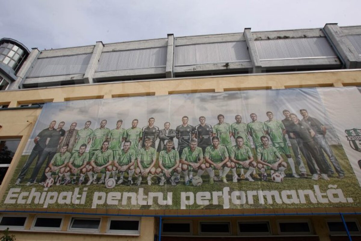 FOTO » Record de asistenţă la Sibiu! Peste 13.500 de fani în tribune