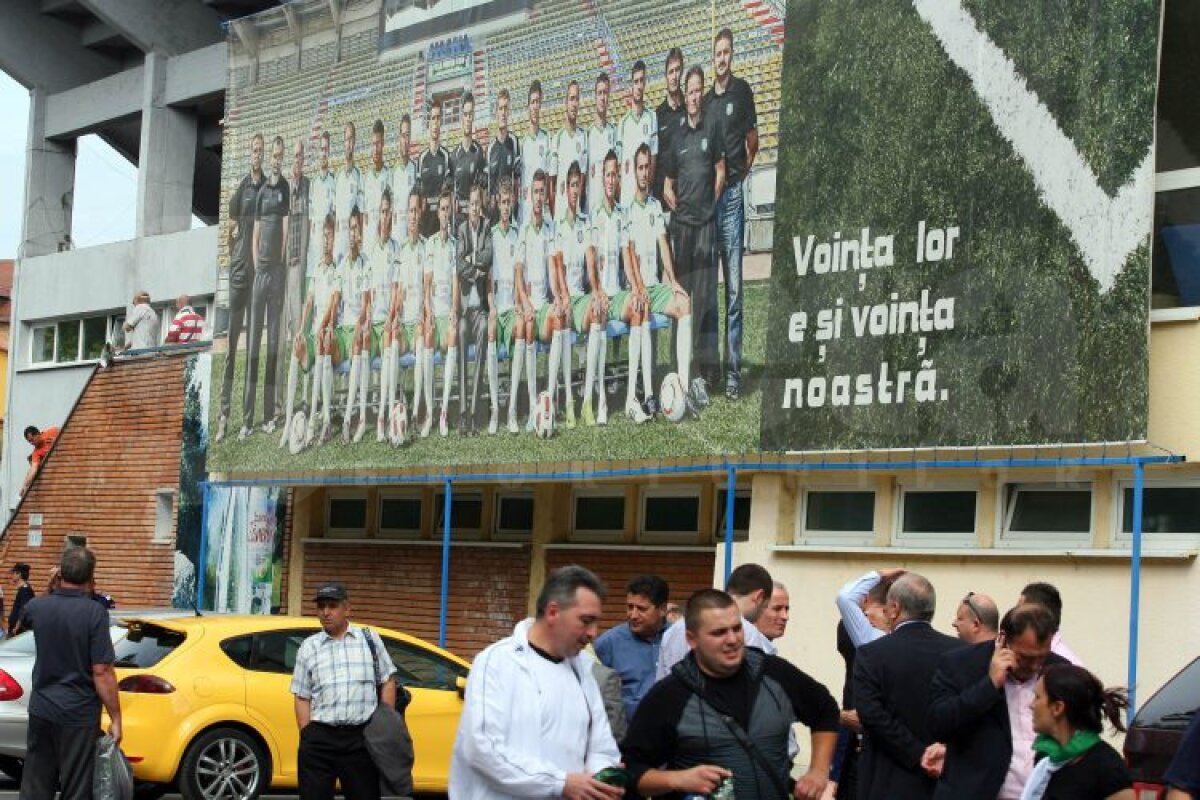 FOTO » Record de asistenţă la Sibiu! Peste 13.500 de fani în tribune